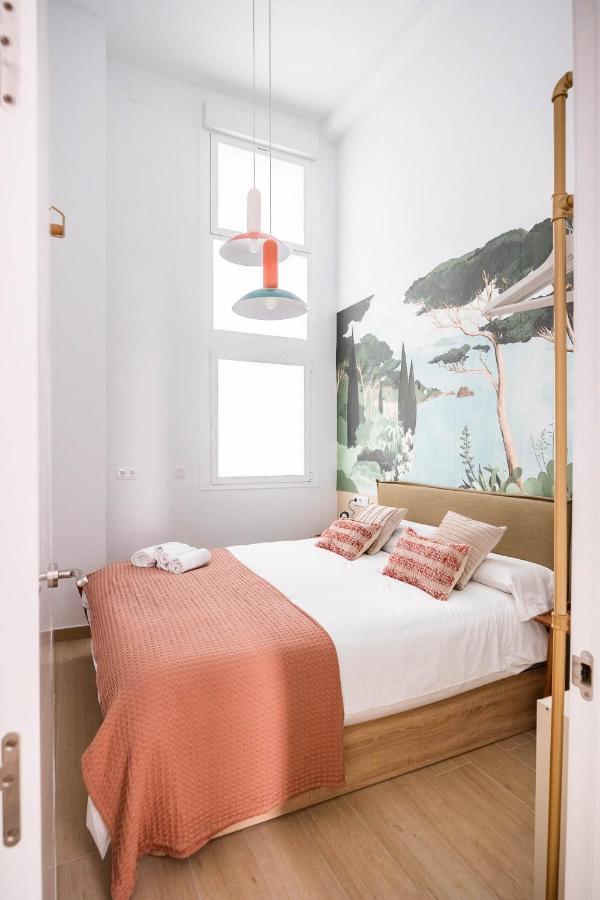 Pop Art Historia De Conde Negro Con Patio Privado Apartman Sevilla Kültér fotó