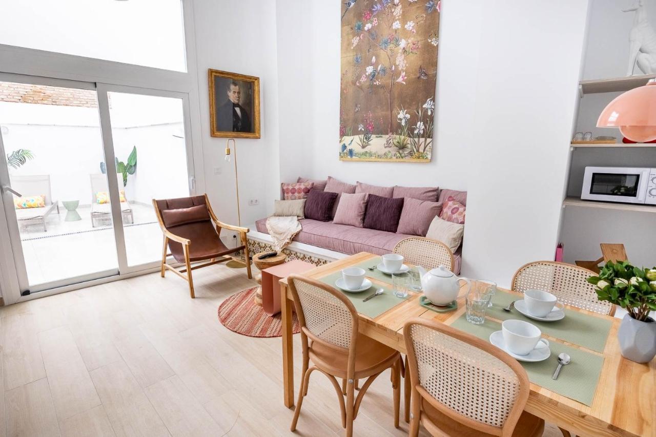 Pop Art Historia De Conde Negro Con Patio Privado Apartman Sevilla Kültér fotó