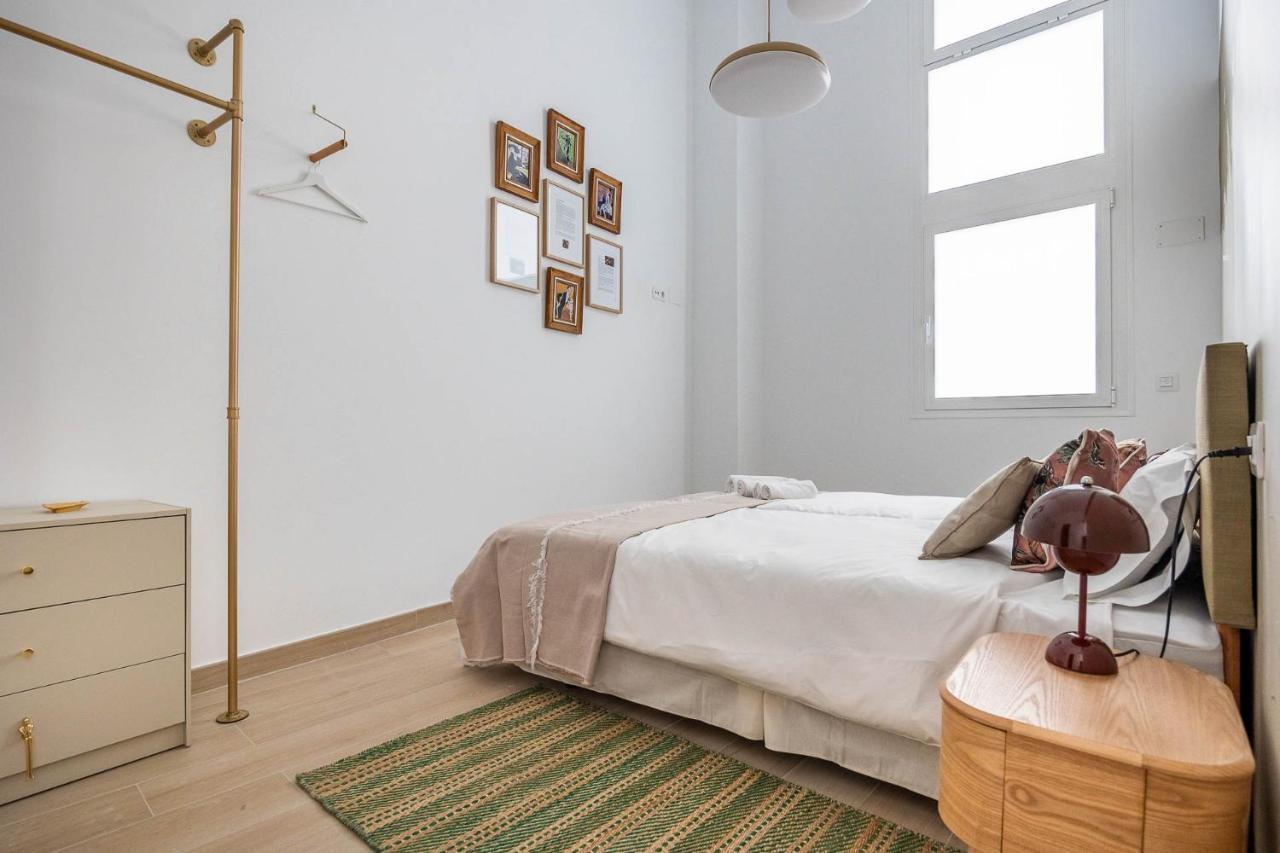 Pop Art Historia De Conde Negro Con Patio Privado Apartman Sevilla Kültér fotó