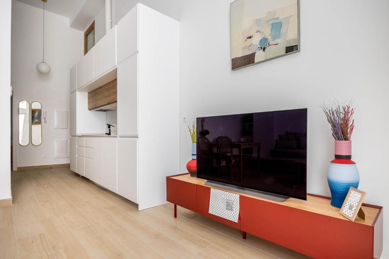 Pop Art Historia De Conde Negro Con Patio Privado Apartman Sevilla Kültér fotó
