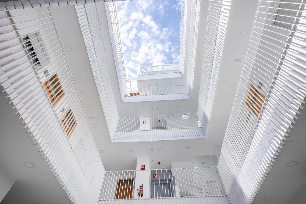 Pop Art Historia De Conde Negro Con Patio Privado Apartman Sevilla Kültér fotó